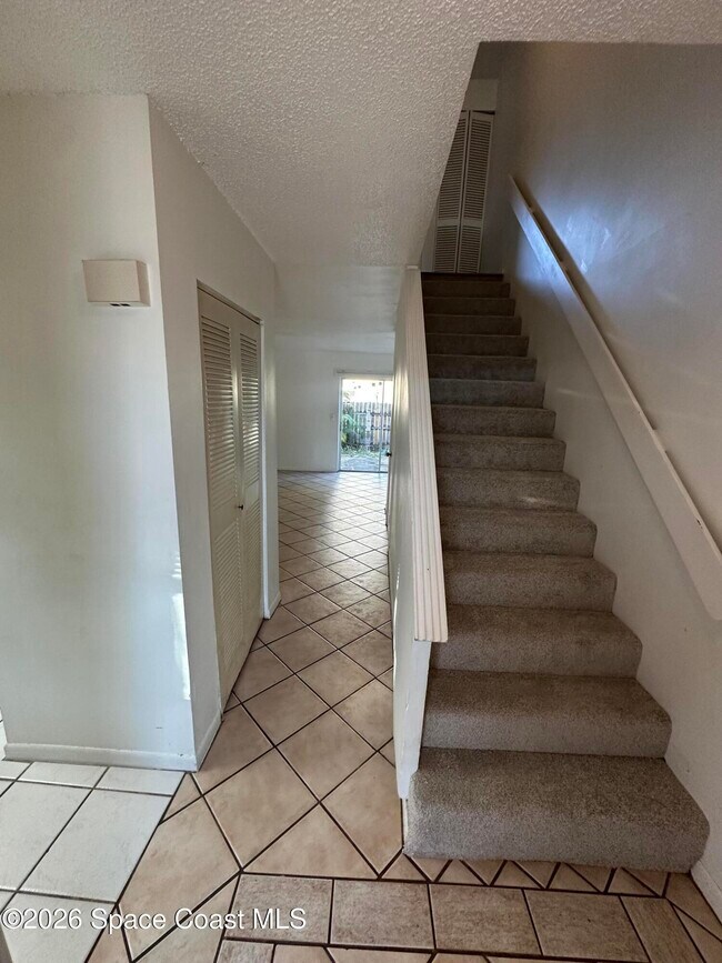 Foto del edificio - 1136 Steven Patrick Ave