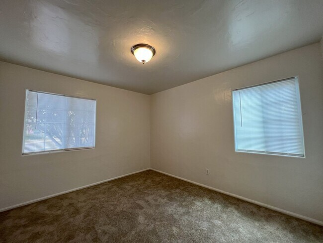 Foto del edificio - Must See 4 bedroom 2 and a half bathroom home in El Cajon