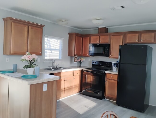 Building Photo - 110 N Michigan St