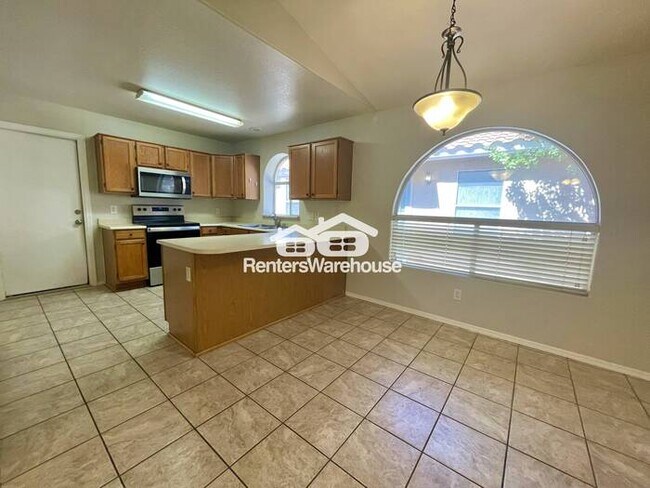 Foto del edificio - Your New Home in Peoria! 3bed 2bath - Community POOL