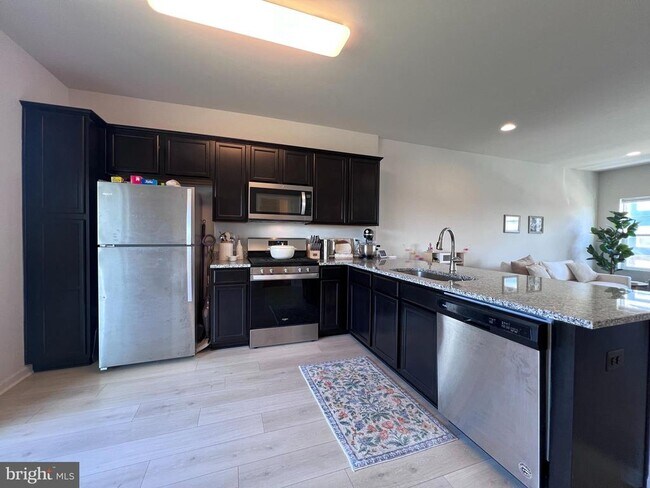Foto del edificio - 316 Starry Way Dr