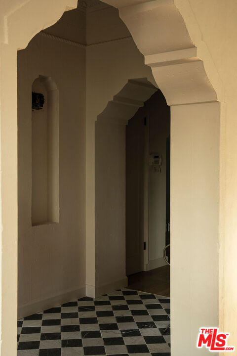 Building Photo - 1206 S La Jolla Ave