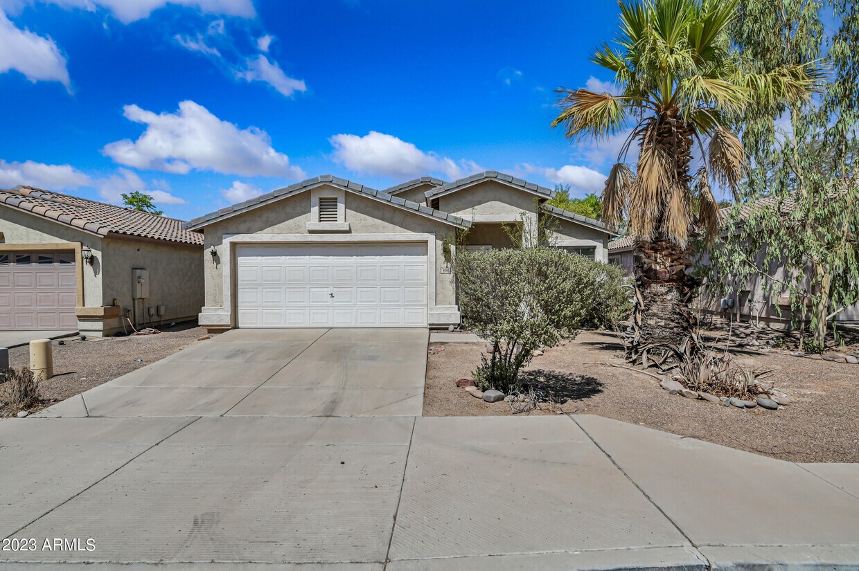 Primary Photo - 808 W Roeser Rd