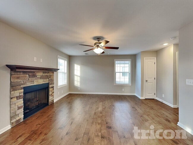 Foto del edificio - 1259 Magnum Dr