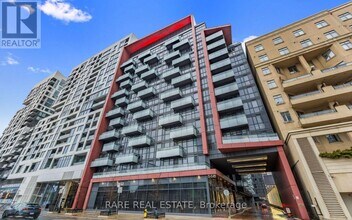 Building Photo - 560 Front St W