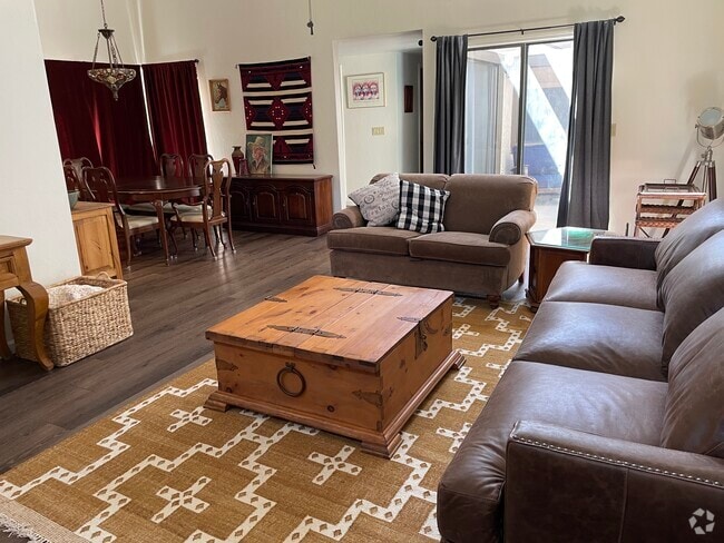 Bright cozy living room - 1413 Coyote Rd