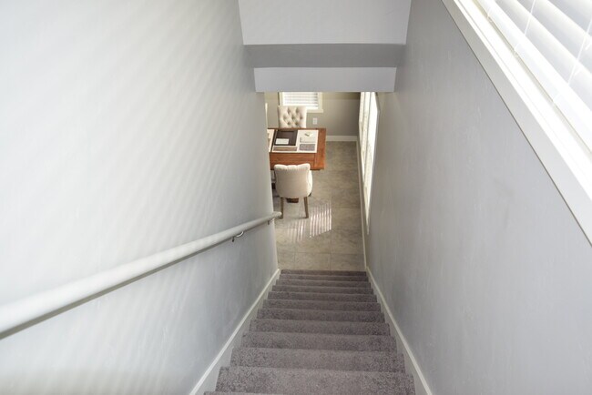 Building Photo - 5615 W Island Ridge Dr