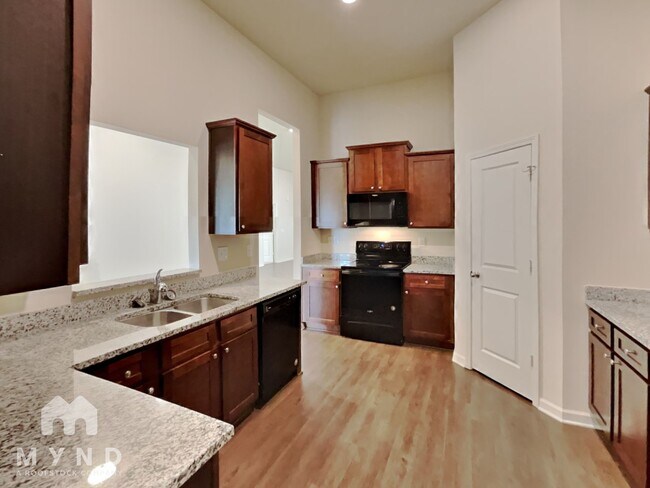 Building Photo - 803 Golden Bell Wy