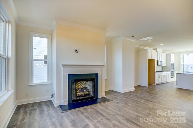 Building Photo - 14104 Loyola Ridge Dr