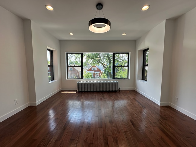 Foto del edificio - 5008 W Henderson St