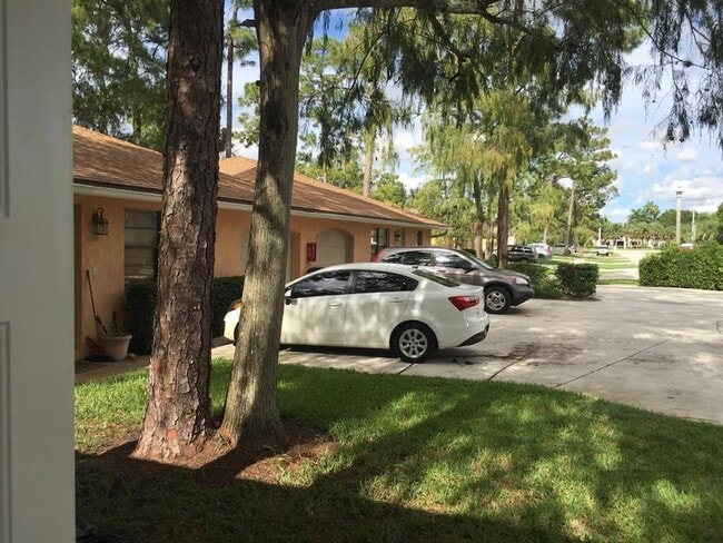 Photo - 1305 Periwinkle Pl Townhome