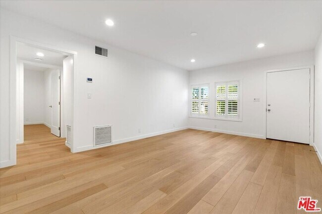 Foto del edificio - 612 Huntley Dr