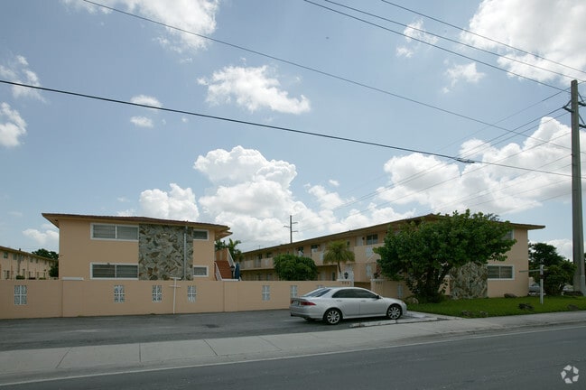 Foto del edificio - Red Road Manor Apts