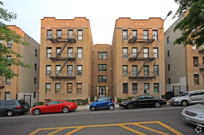 Foto del edificio - Crescent Street Apartments