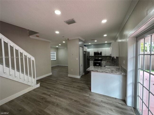 Foto del edificio - 3 br, 3 bath House - 14259 SW 133rd Ct