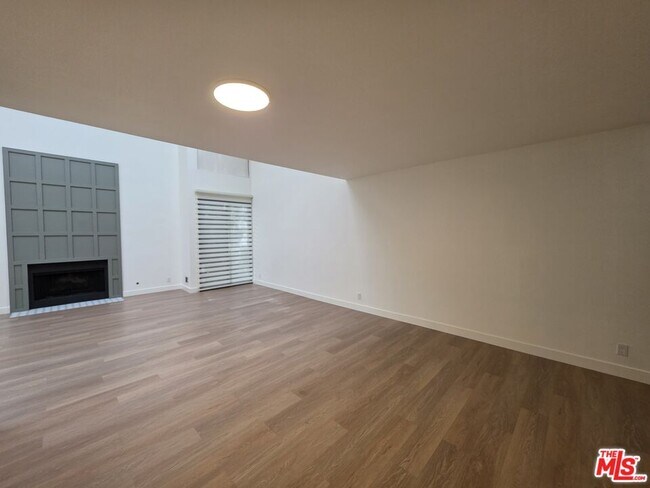 Foto del edificio - 1421 Greenfield Ave