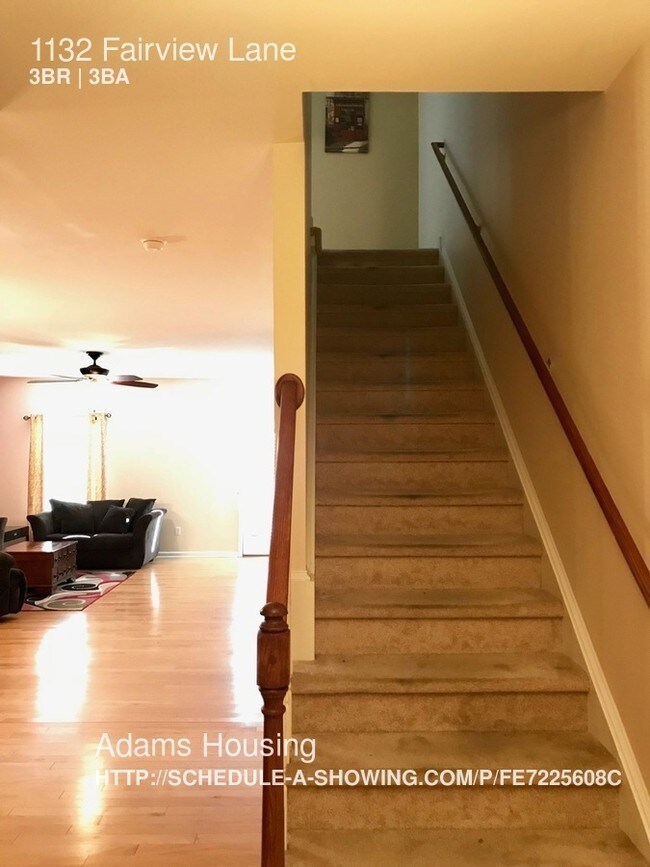 Foto del edificio - 1132 Fairview Ln