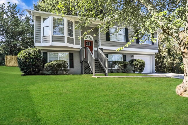 Building Photo - 6017 Happy Trails Ct