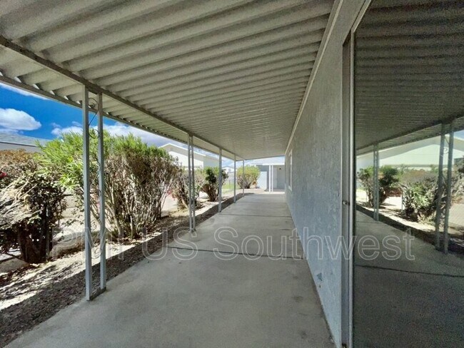 Building Photo - 895 Turney Dr