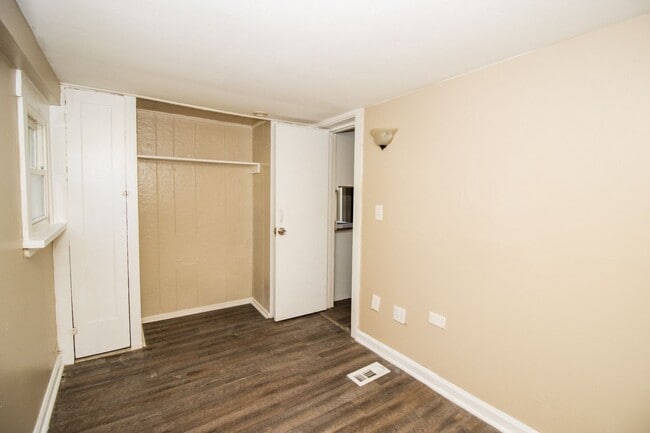 Foto del edificio - 3926 Woodbridge Ave