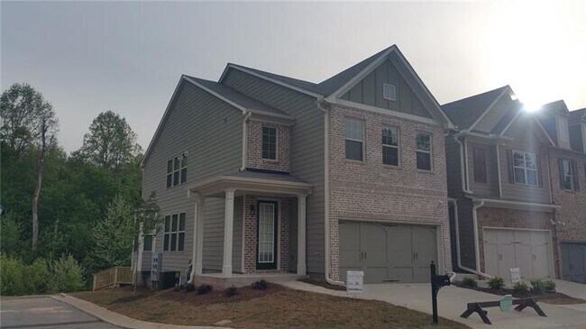 Building Photo - 3090 Hallmark Ln NE