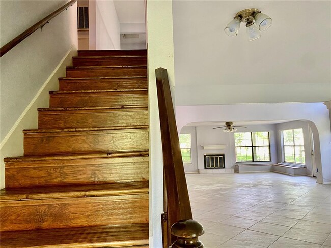 Building Photo - 10803 W Hidden Lake Ln