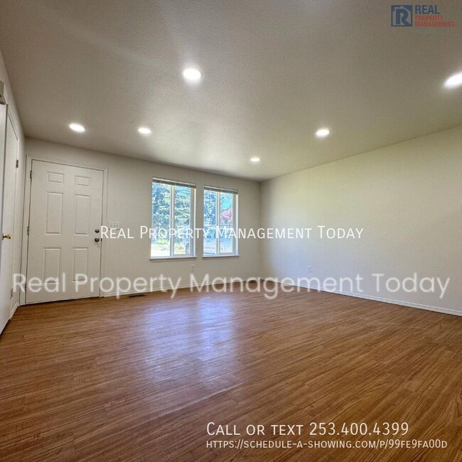 Foto del edificio - 13812/13814 107th Avenue Ct E-13812