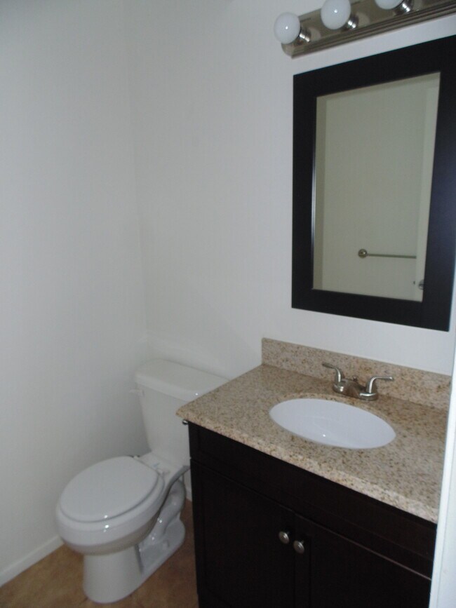 Building Photo - 3619EL