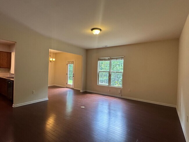 Foto del edificio - 3 Bedroom/2.5 Bath Brick Townhome in Cary NC