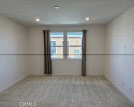 Building Photo - 204 Baluster