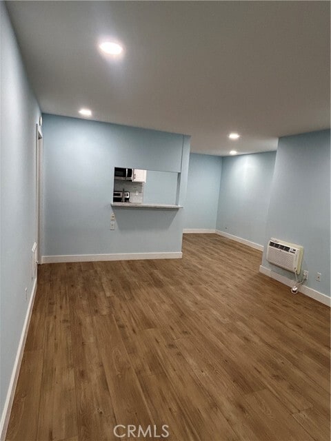 Foto del edificio - 1345 Cabrillo Park Dr