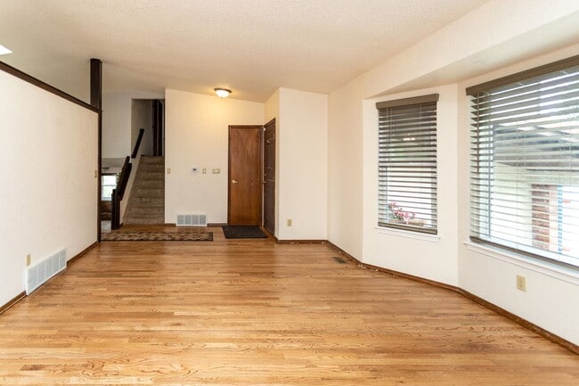 Building Photo - Beautiful Briargate Home on a Spacious Cor...