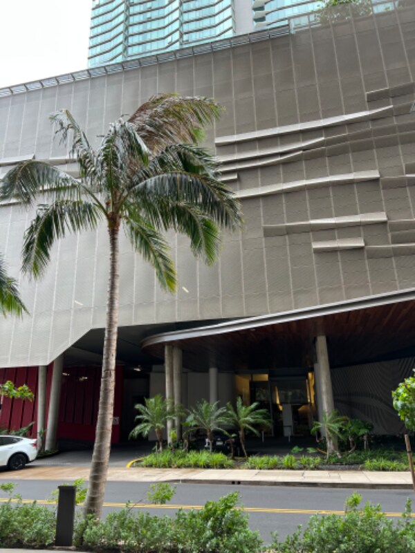 Building Photo - 1001 Queen St