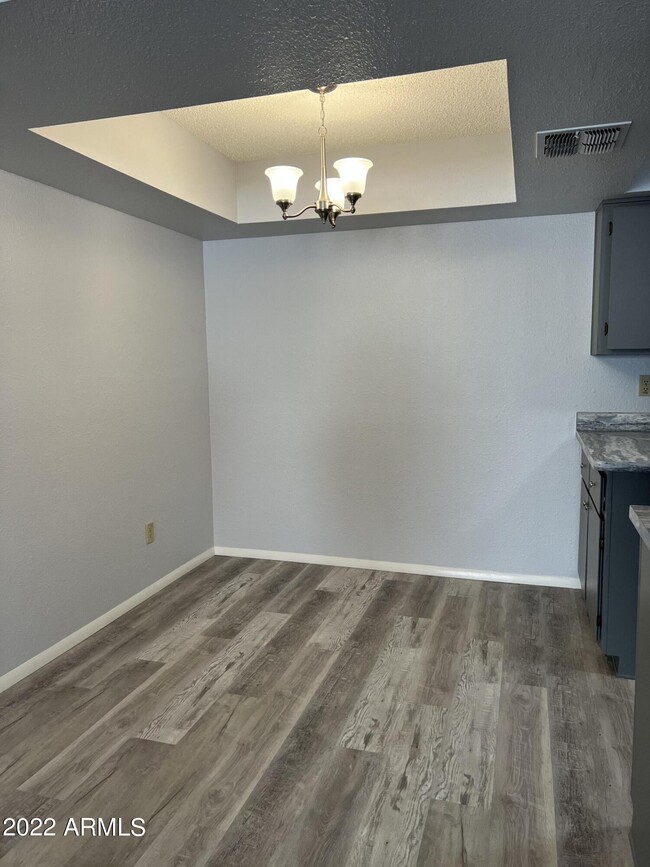 Foto del edificio - 4444 E Paradise Village Pkwy N