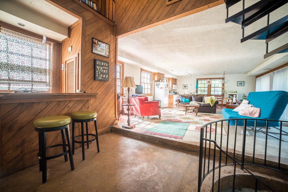 4317 Oak St, Kansas City, MO 64111 House Rental in Kansas City, MO