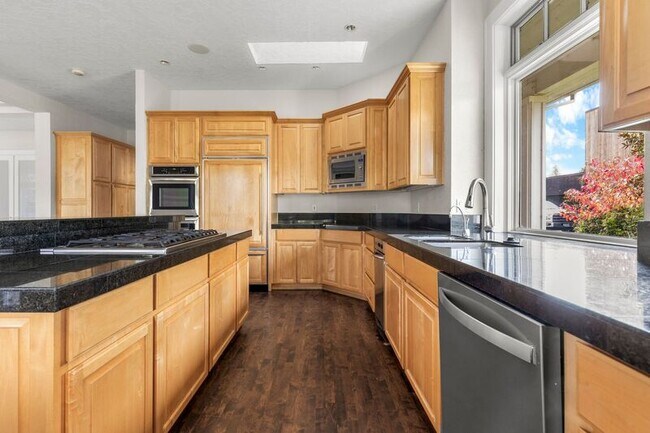 Foto del edificio - 16275 NE Eilers Rd