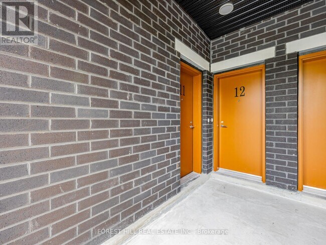 Building Photo - 15-15 Brenthall Ave