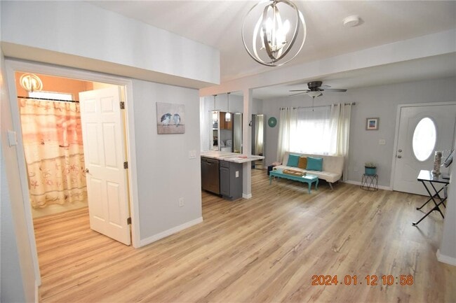 Building Photo - 1254 Grove St