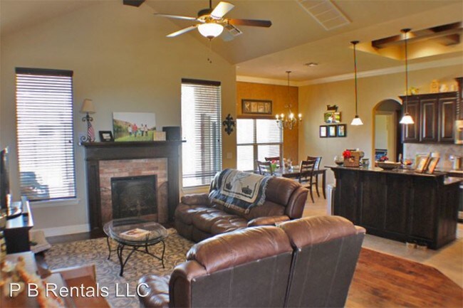 Building Photo - 4 br, 3 bath House - 4310 NE Flycatcher Lane