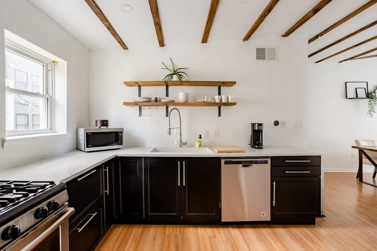 Foto principal - 2024 Webster St