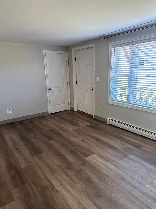 Foto del edificio - 61 Darin Dr