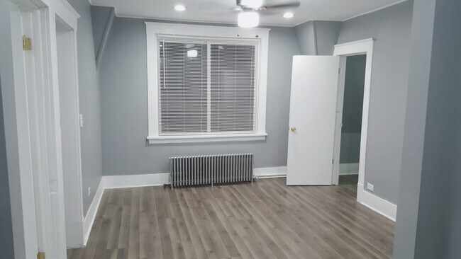Foto del edificio - 211 Hayes Ave