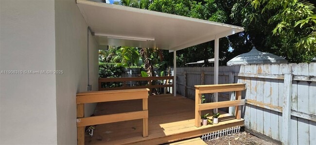 Building Photo - 2533 Garfield St