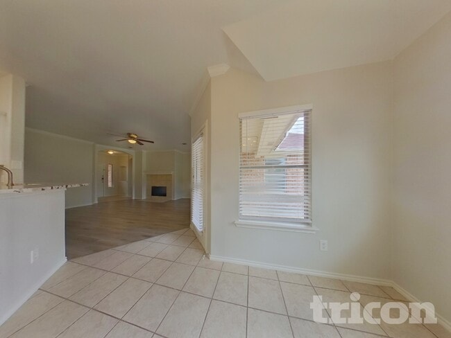 Foto del edificio - 1630 Emily Ln