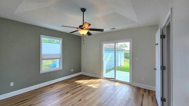 Foto del edificio - 206 Berry Rd