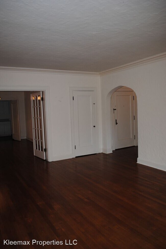 Foto del edificio - 2558 Madison Rd