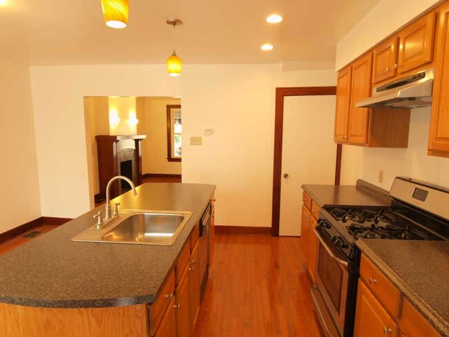 Foto del edificio - 1634 Aurelius St