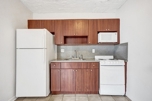 Photo - 2525 Superior Street Apartment