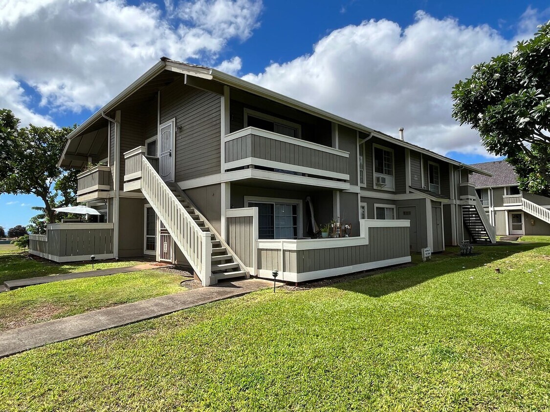Primary Photo - Royal Palm (Waipio) - Upstairs 2 bedrooms,...