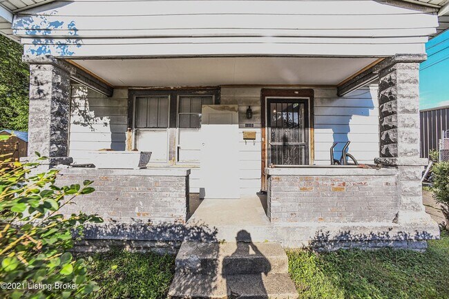 Building Photo - 1119 S 36th St